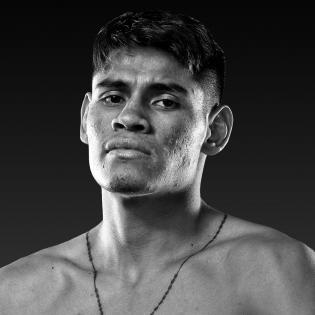 Emanuel Navarrete fighter profile