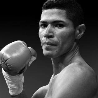 Luis Eduardo Flores fighter profile