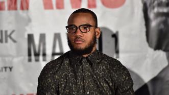 Julian Williams Joins “Hands Up, Guns Down” Youth Event in Philly